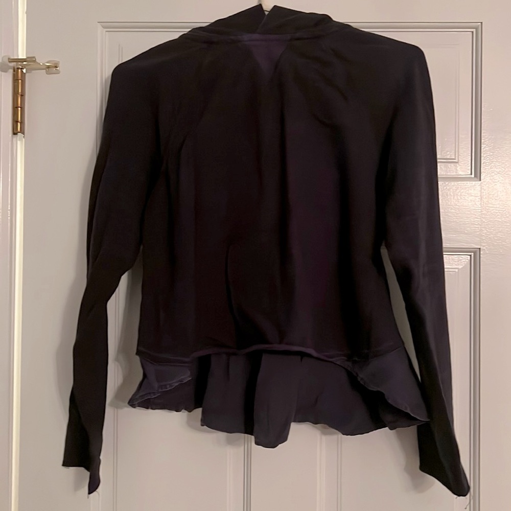 Lululemon Hoodie Flowing Layers look, size 4